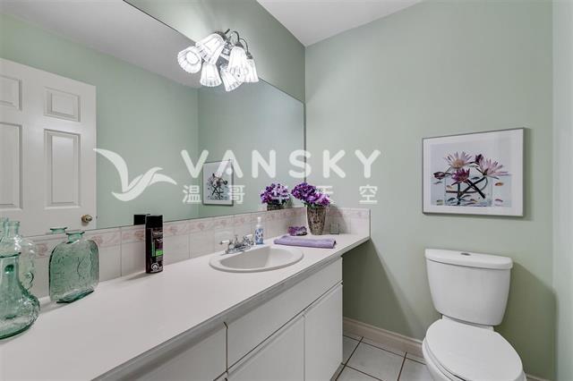 250203112636_1st floor second bathroom.jpeg